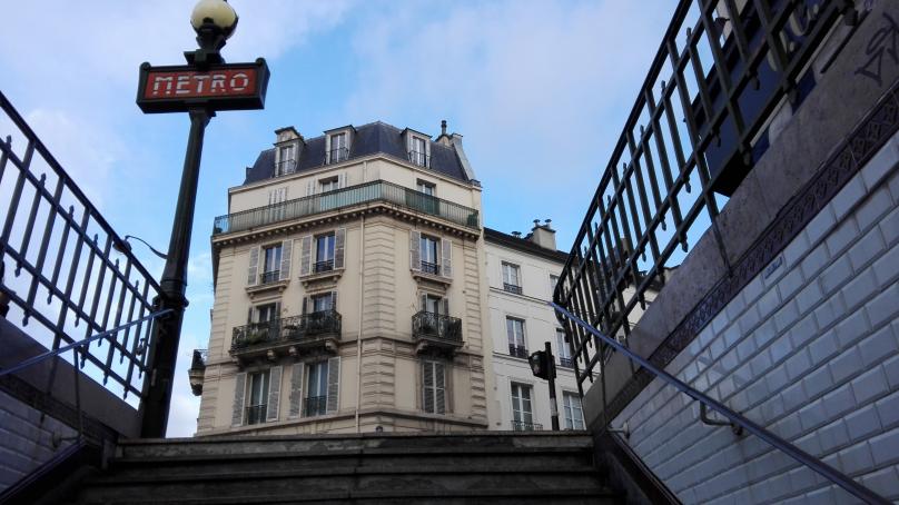 Stairs in Paris Metro, photo: CPanagiotopoulos_Paris_up_Off to work