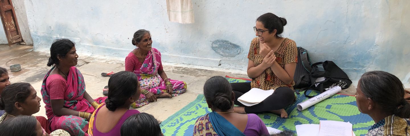 Fulbrighter with women in India