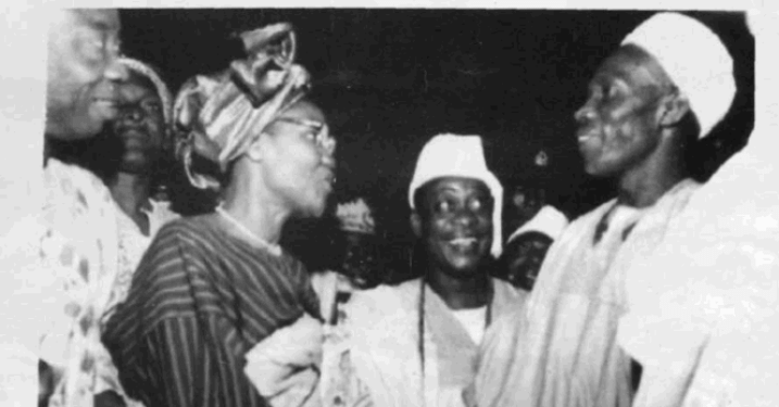 Funmilayo Ransome-Kuti greeting Abubakar Tafawa Balewa. 